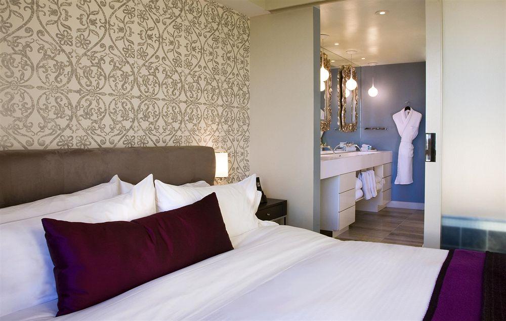 Hotel Washington Exterior photo A bedroom at the hotel