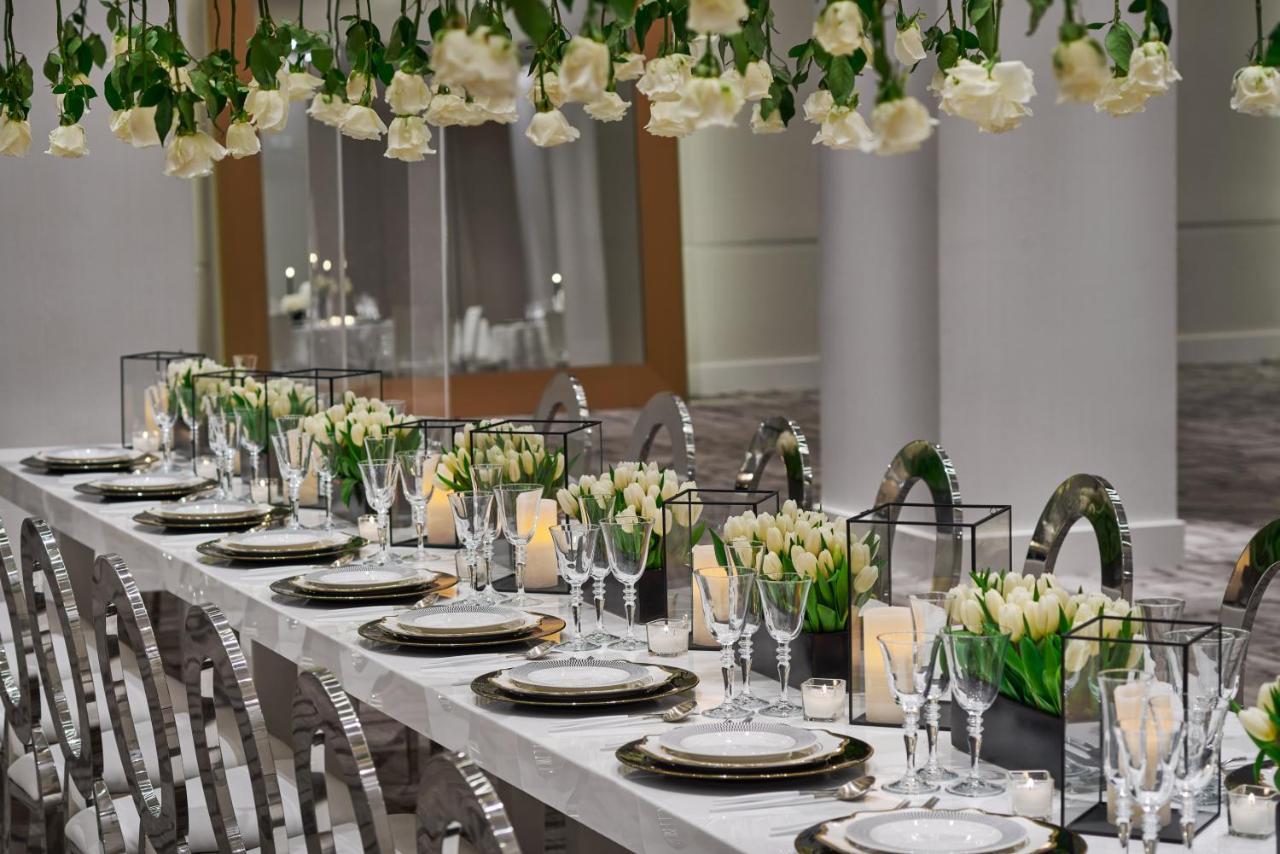 Hotel Washington Exterior photo A table set for a dinner party