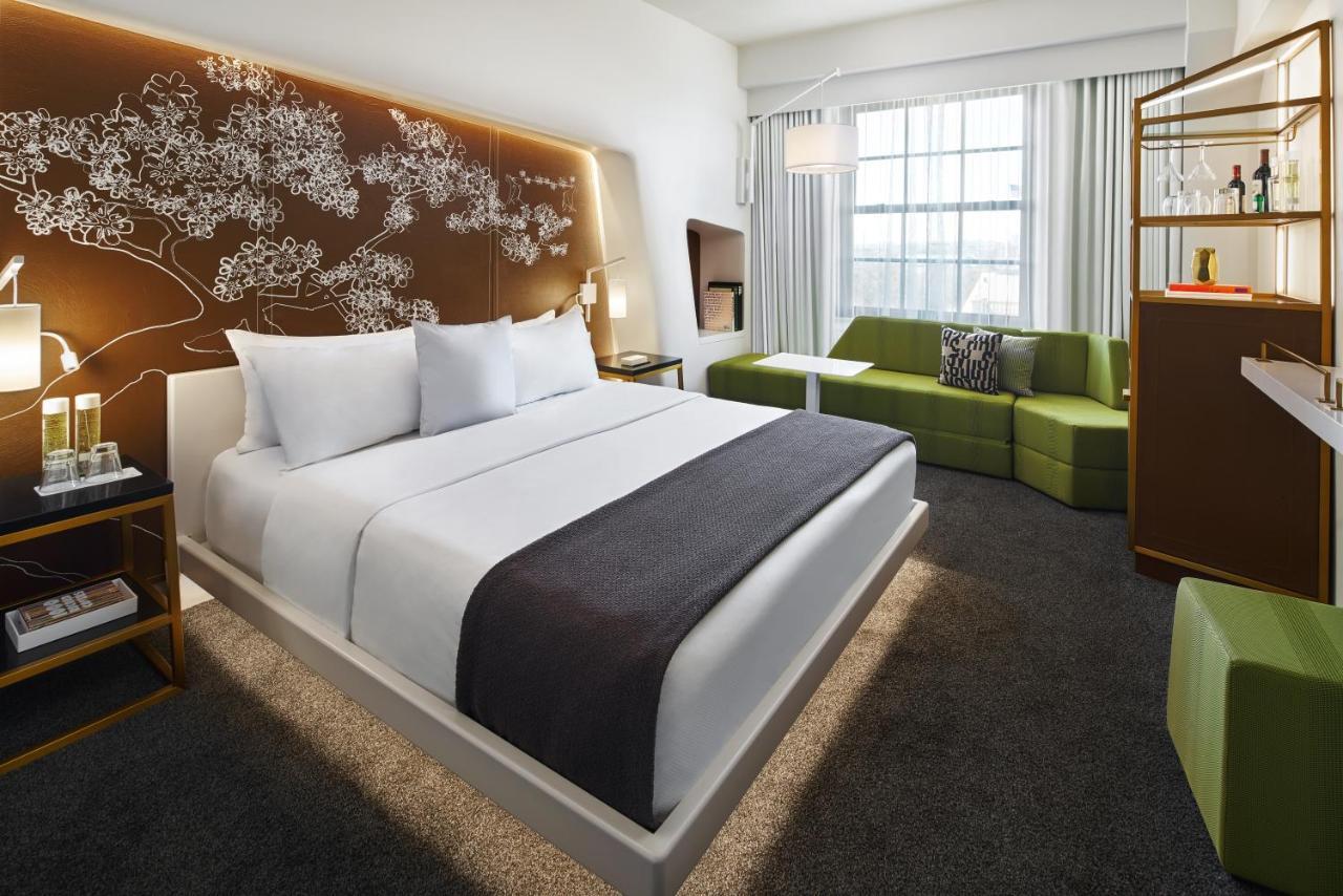 Hotel Washington Exterior photo A room at the hotel