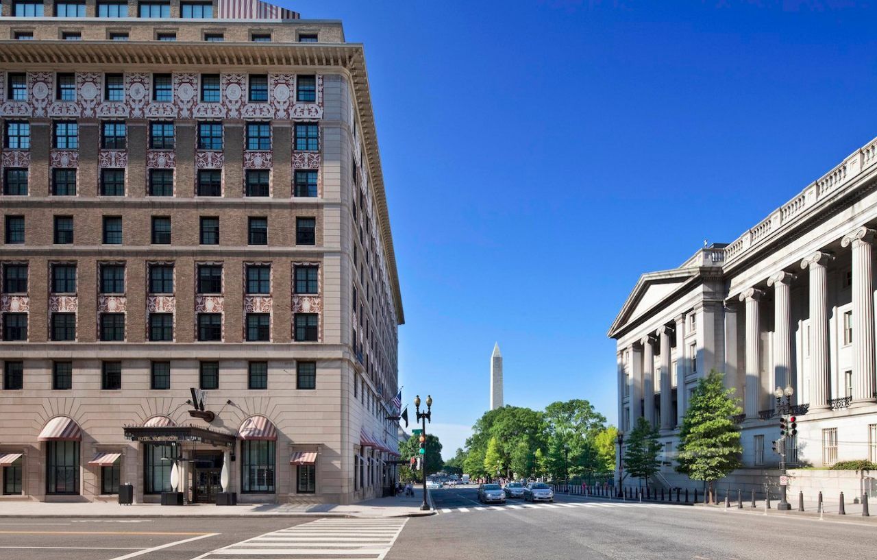 Hotel Washington Exterior photo The hotel in 2012